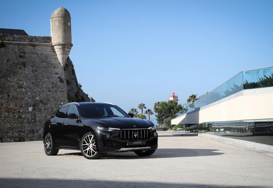  Maserati Levante GranLusso 2017 года  (фото 1 из 8)